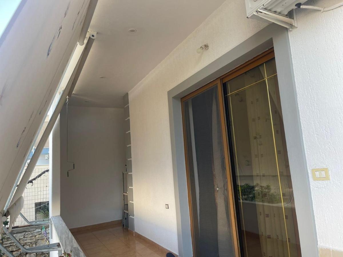 Green-Garden Apartmets ساراندا المظهر الخارجي الصورة