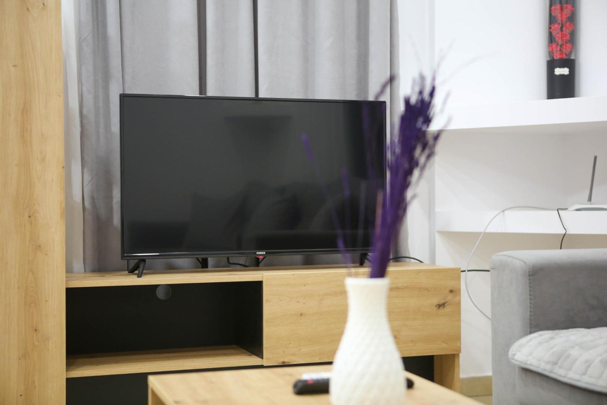 Green-Garden Apartmets ساراندا المظهر الخارجي الصورة